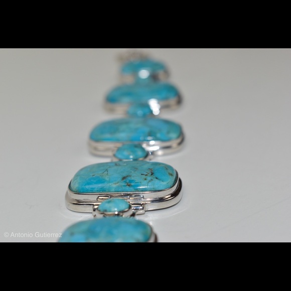 Turquoise Bracelet with Silver trimming ❤️ - Picture 2 of 6